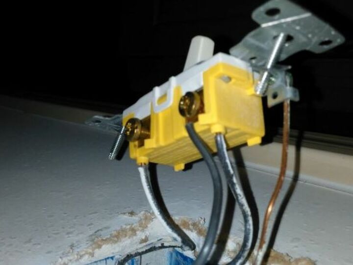 q light switch