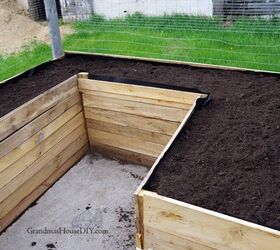 Raised Beds in My Garden – Building With Oak and Barn Wood
