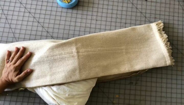 a almofada mais fcil de fazer feita com um tapete ikea