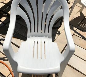 How to Repaint Plastic Chairs To Give Your Patio A Whole New Look ...