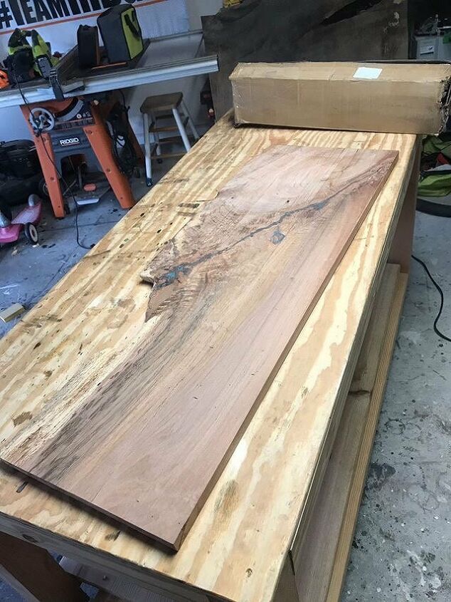 live edge entry table