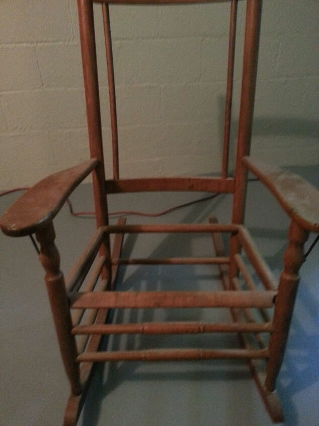 q how can i fix this antiques chair