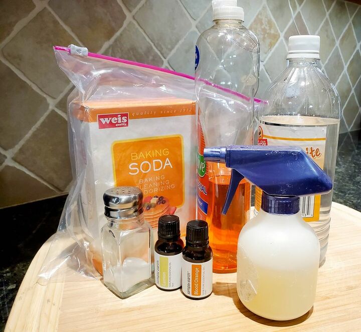 how to make an all natural bathroom cleaning product that works
