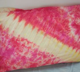 summer inspired tie dye pillowcases
