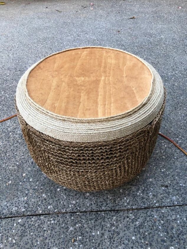 seagrass tyre table, Trim with Rope