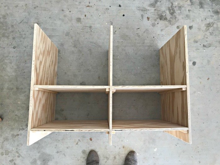 construir una cocina de madera con fregadero