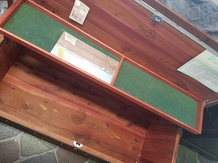 blended finish blanket chest, Airing out the inside didn t help