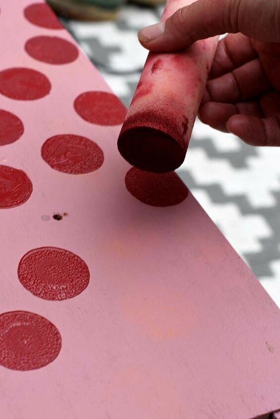 how to paint polka dots on furniture