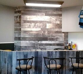 13 different accent wall ideas that are not faux brick, Use faux barn wood sheeting