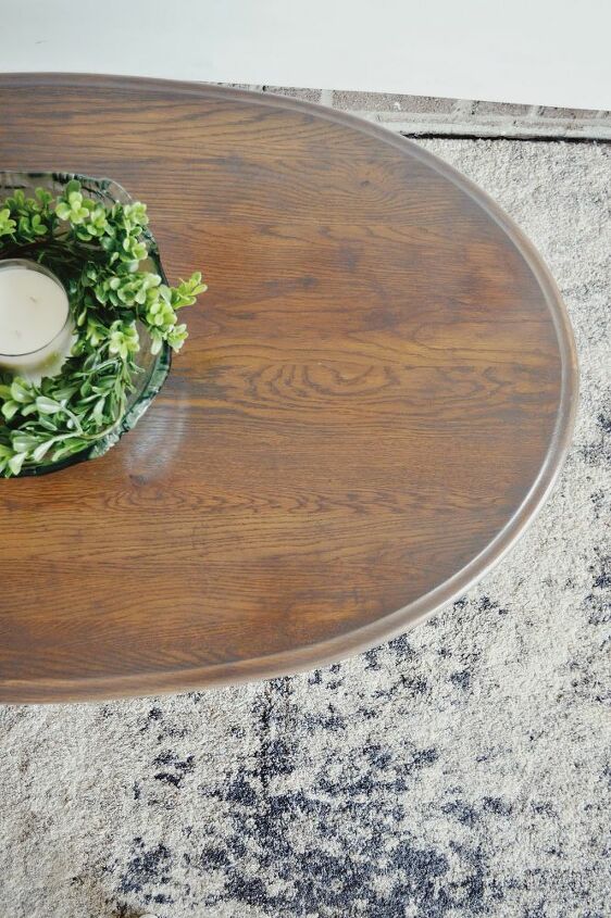 out dated coffee table turned farmhouse chic