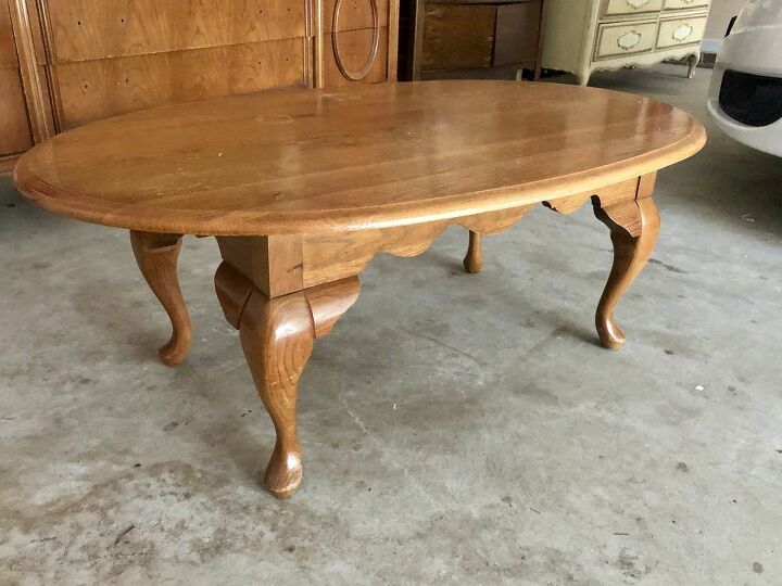 out dated coffee table turned farmhouse chic
