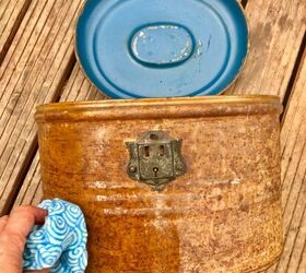 how to transform a hatbox into delightful planter, Wipe clean the surface