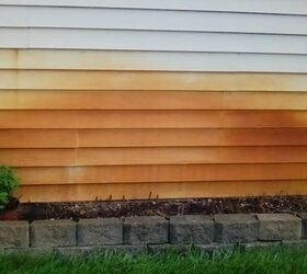 how do i clean rust stains off of vinyl siding