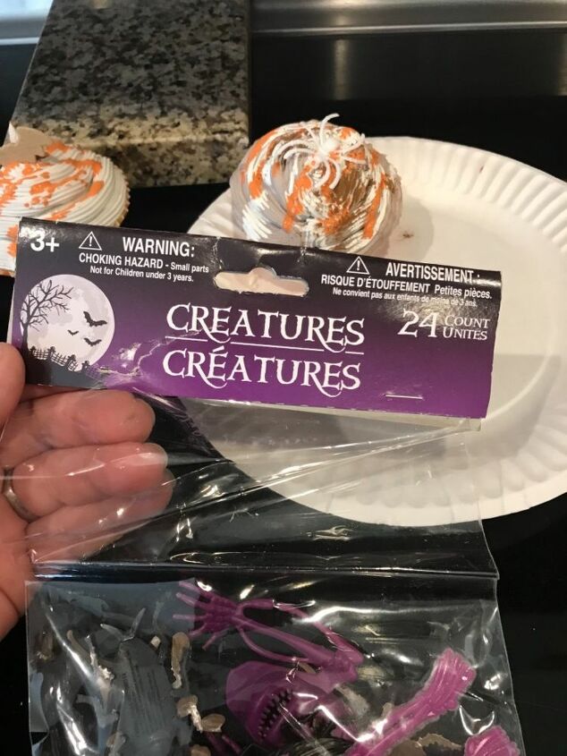 como fazer cupcakes falsos de halloween