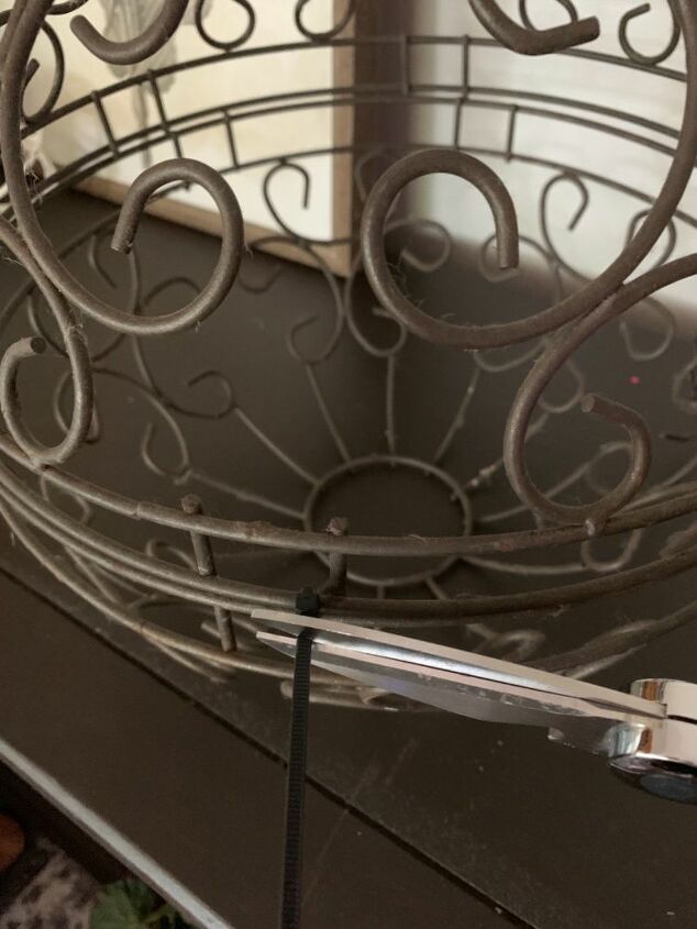 quick and easy diy indoor outdoor light, Trim