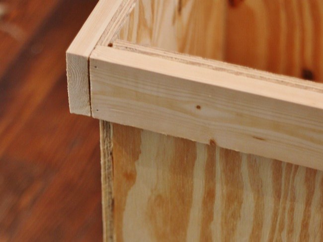 how to build a wood planter box