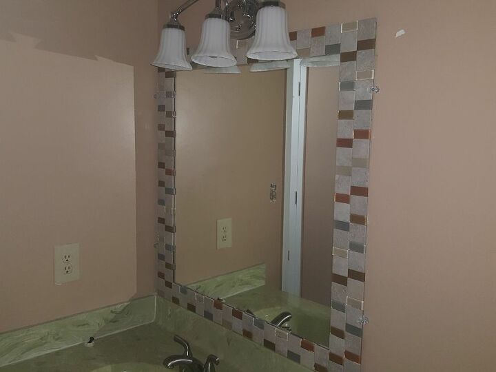 q decorate mirror with glass tile