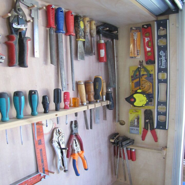 17 maneras de conseguir ms espacio en tu casa, C mo hacer un organizador de gabinete de herramientas