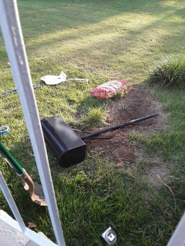 how deep should i dig the hole for a mailbox post