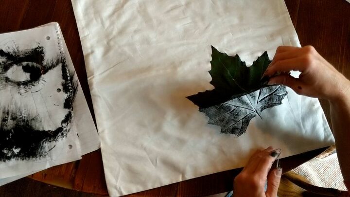 diy fall decor throw pillows stamped with leaves