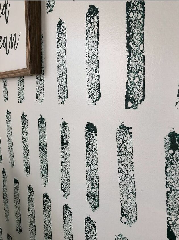 How To Make A Sponge Accent Wall Yes You Read That Correctly
