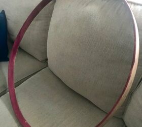 Cómo hacer una corona de ruedas de carro con un aro de bordar