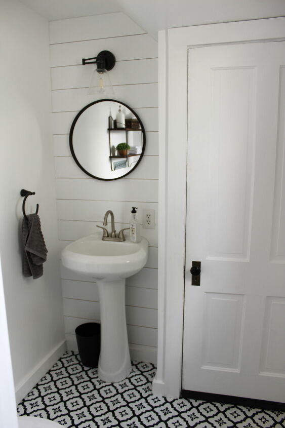 s 21 farmhouse accents to add to your home, This half bath is all the farmhouse things