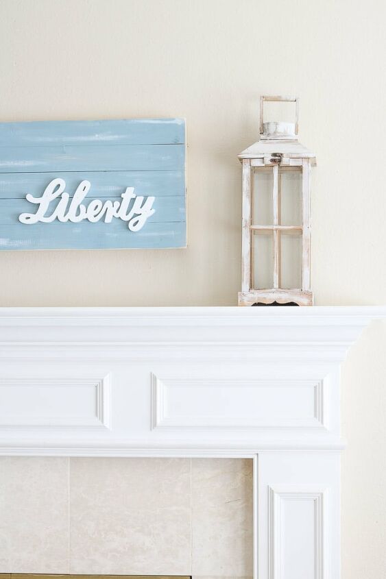 s 21 farmhouse accents to add to your home, Make an easy Farmhouse sign