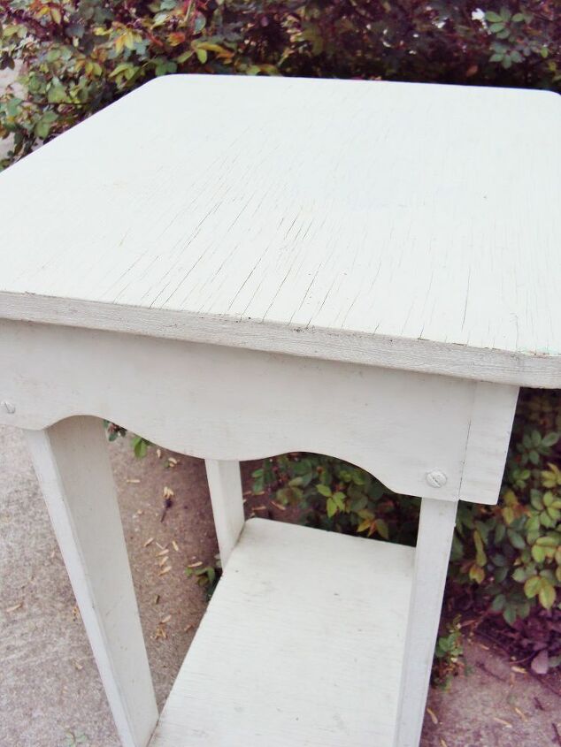 diy yard sale table with crackled finish