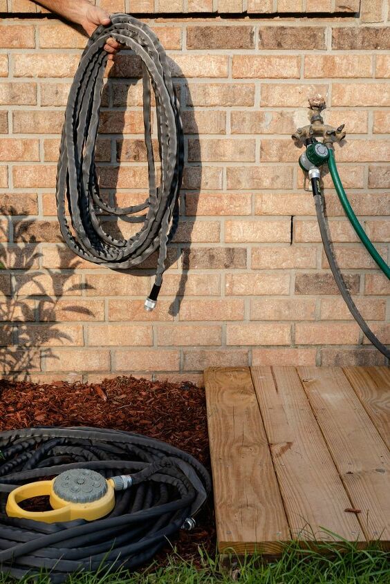 garden hose holder