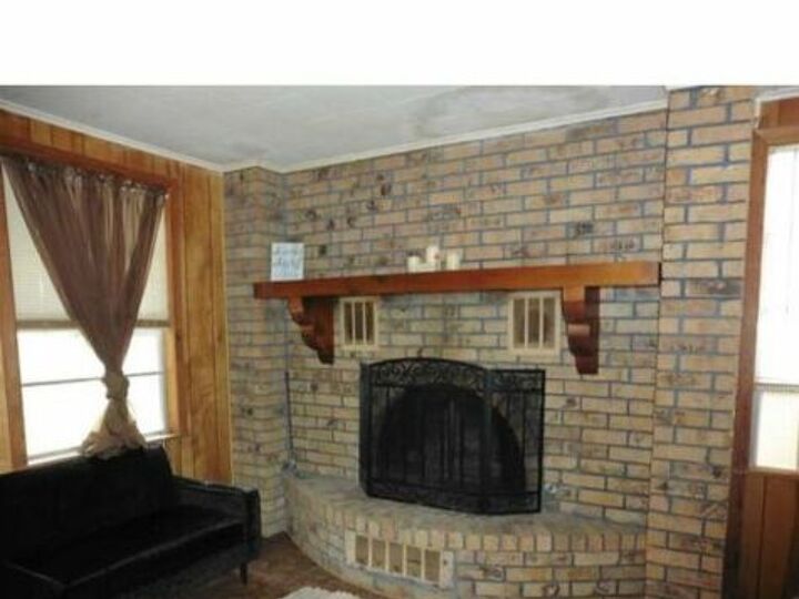 q hideous fireplace needs help