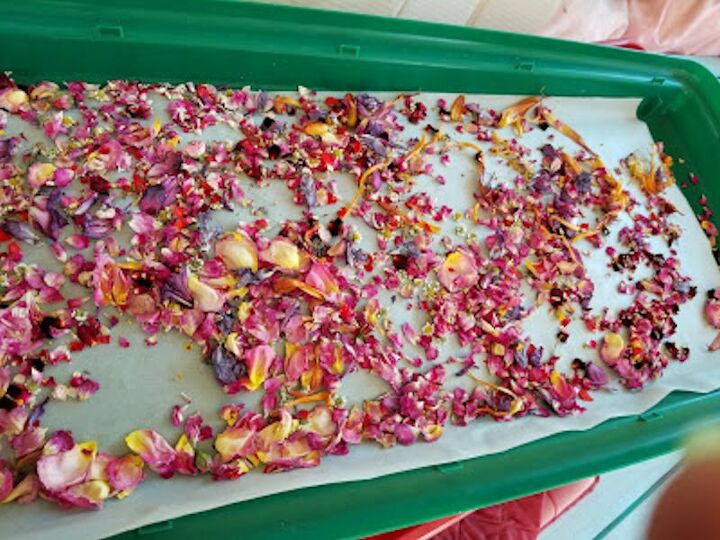 drying flower petals naturally