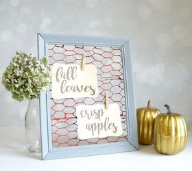 25 gorgeous ways to let everyone know that it s finally september, Faux chicken wire frame for fall