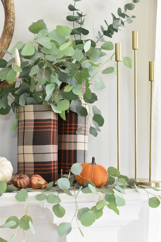 25 gorgeous ways to let everyone know that it s finally september, Fall plaid vase