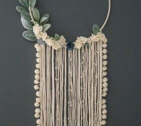 s join this years mst popular wall trend, DIY Floral Wall Hanging Dream Catcher