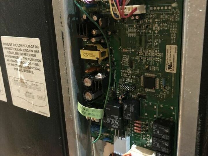 q refrigerator making flickering noise