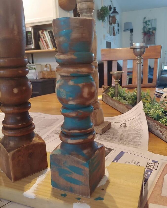 palos de madera para velas a partir de patas de mesa