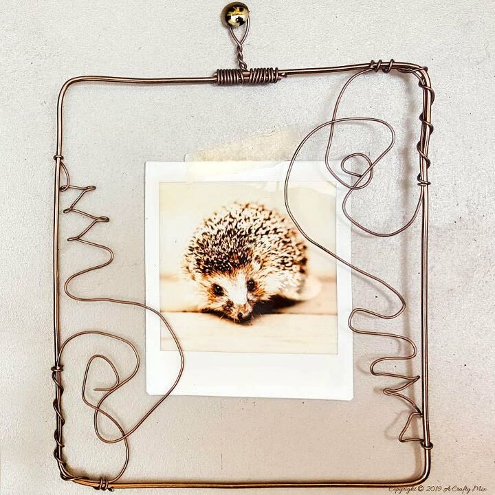 s 10 signs frames artwork you can make in just one day, A Creative Twist to Traditional Frames
