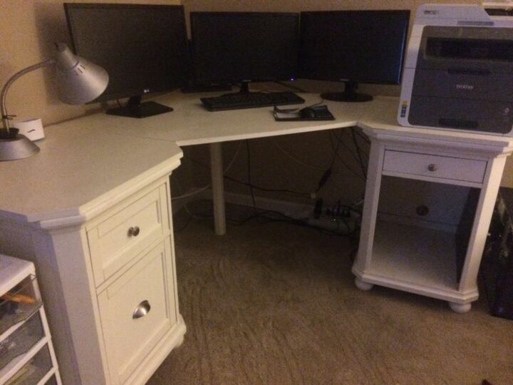 how do i paint this white melamine desk pic