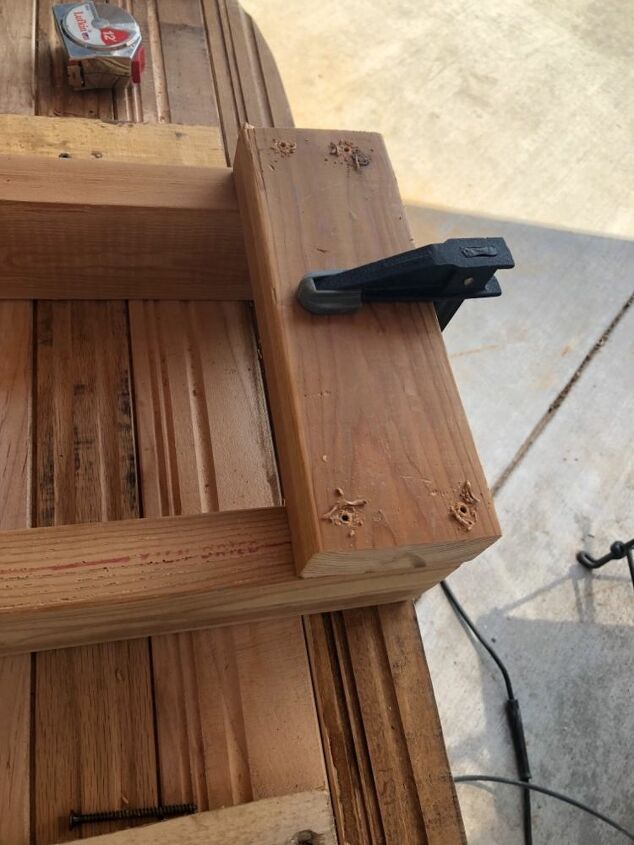 asiento simple banco simple tablas simples, Crear las patas o la base del banco