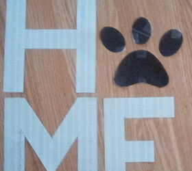 home sign w paw print
