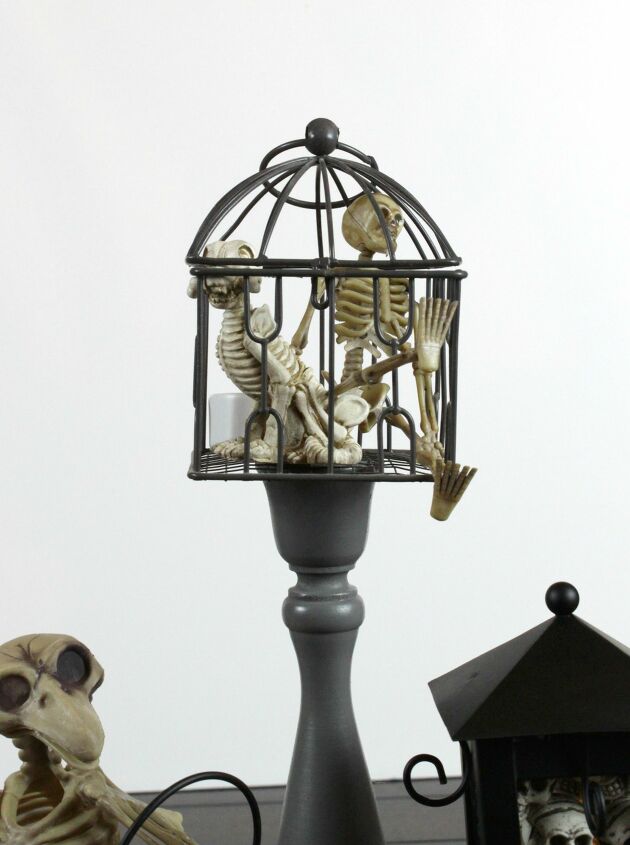 s 17 spooky halloween decor ideas that will scare your guests, Spooky lanterns