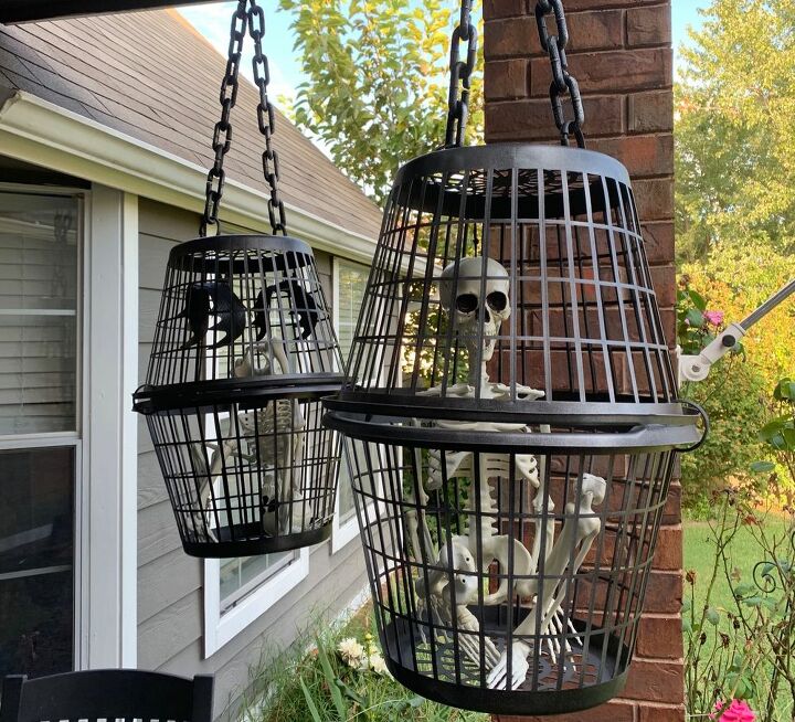 simple halloween cage props
