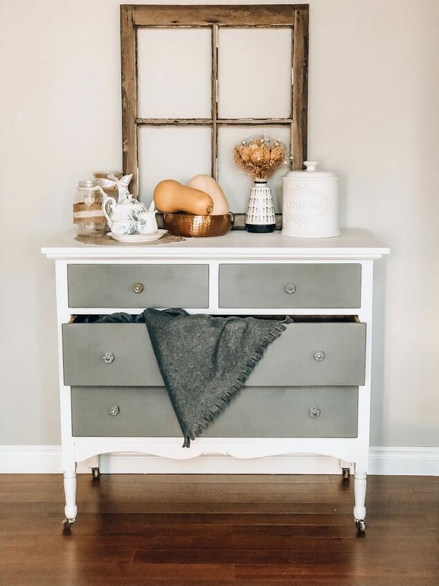 How To Paint A Farm House Dresser Diy Country Chic Chalk Paint