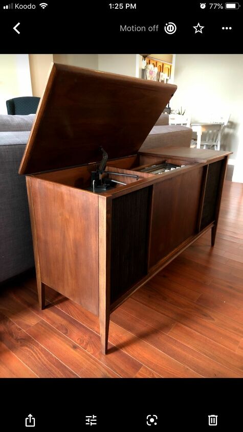 how i updated speaker fabric with paint