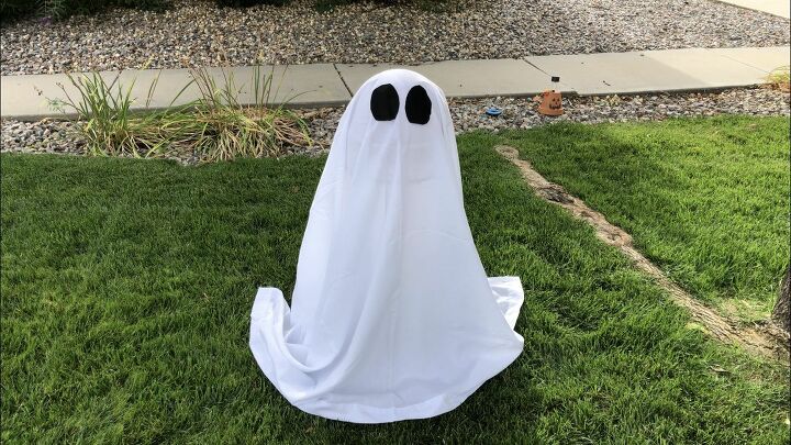easy halloween yard decor