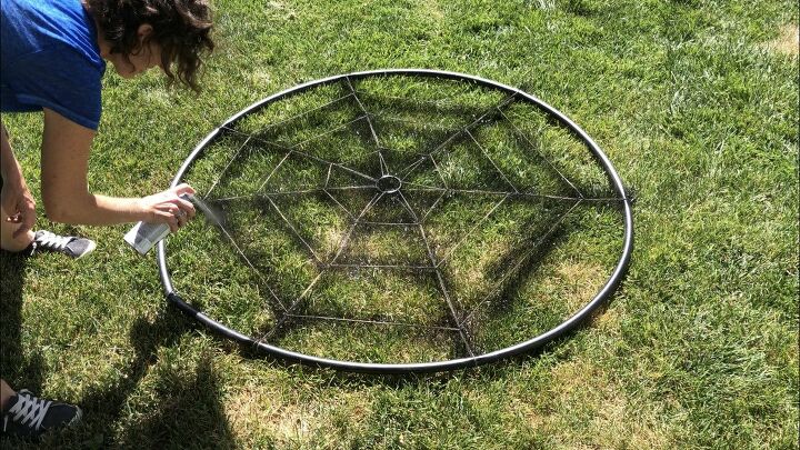 easy halloween yard decor