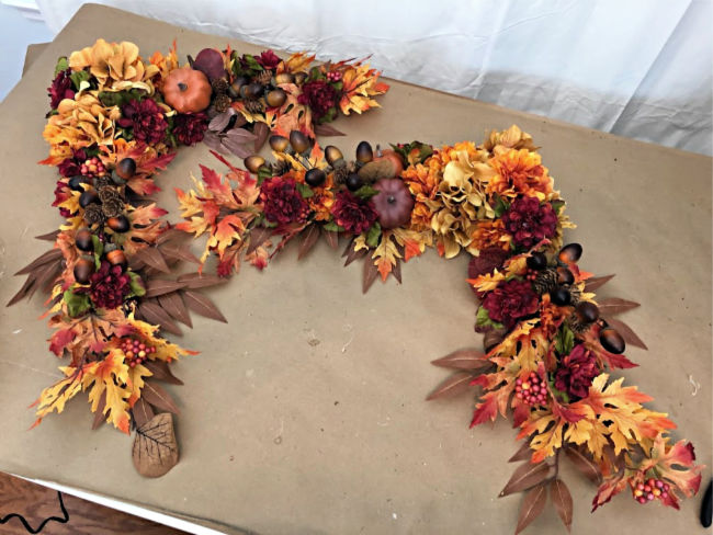 creative fall decoration for your front entry