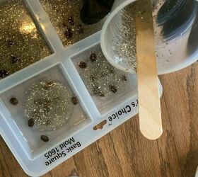 how to make coffee bean coasters, Pouring the glitter coat