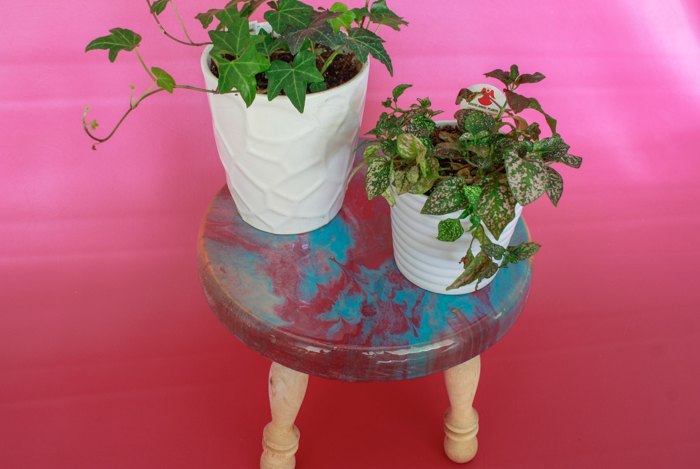 18 epoxy resin projects anyone can do so in right now, This resin plant stand is just the thing for an empty corner